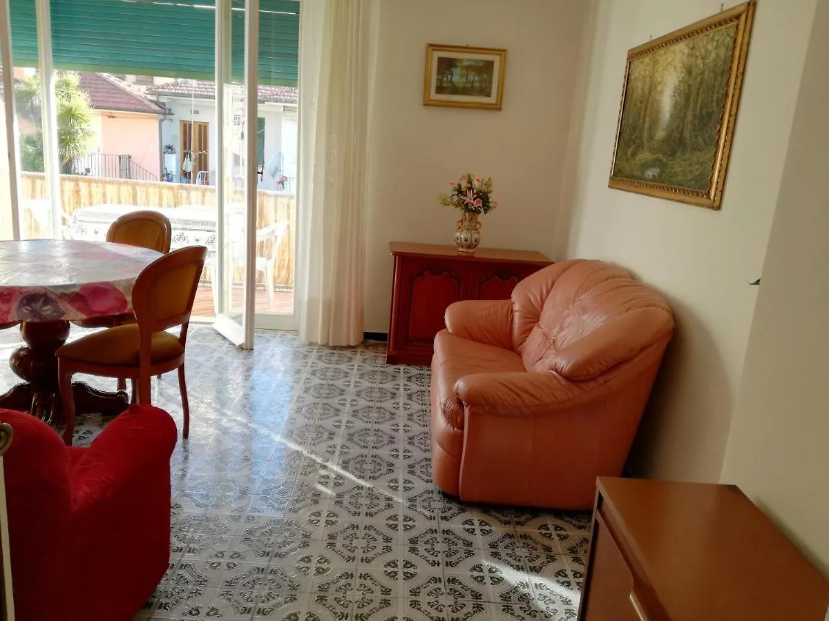 Apartment Appartamento Mare Blu Levanto Italy